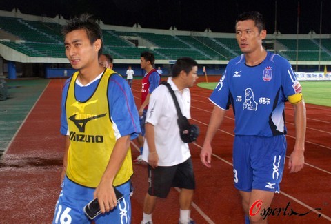 许利民：比赛输了但大家的拼劲值得表扬