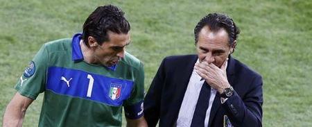 从游戏中走来的新星：18岁新疆女RAPPER的音乐与挑战！