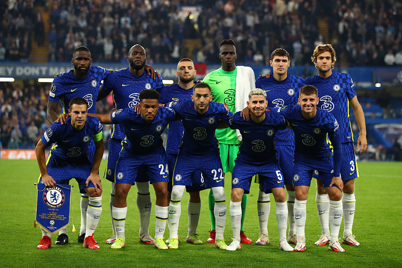 晚安！库里26秒准绝杀，砍31+7+7遭使绊险受伤，勇士120-113雄鹿