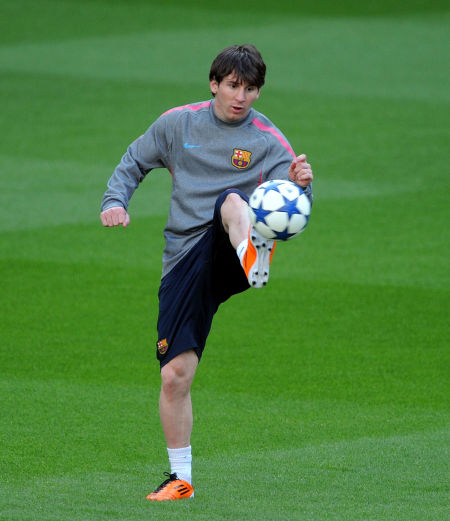 辽宁男篮延续连胜 内线优势明显